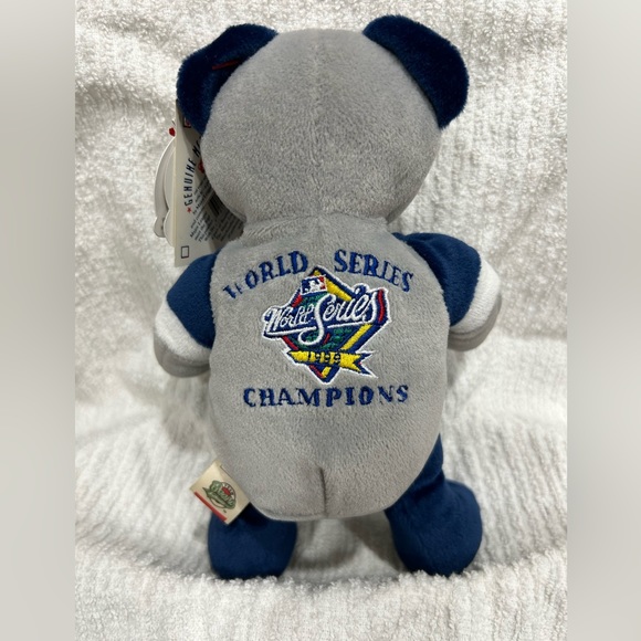 1999 Team ML NY Yankees World Series Champions Beanie Bear - Picture 2 of 9